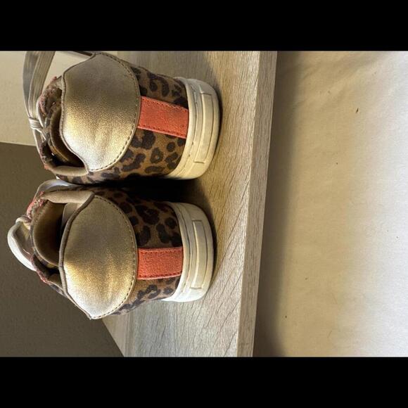 Treasure & Bond Leopard Print Sneakers - Size 4 - Picture 5 of 10